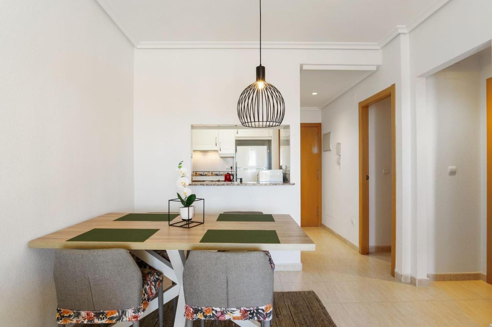 Nice Modern 2 Bed Apartment In Torrievieja Торевиеха Екстериор снимка