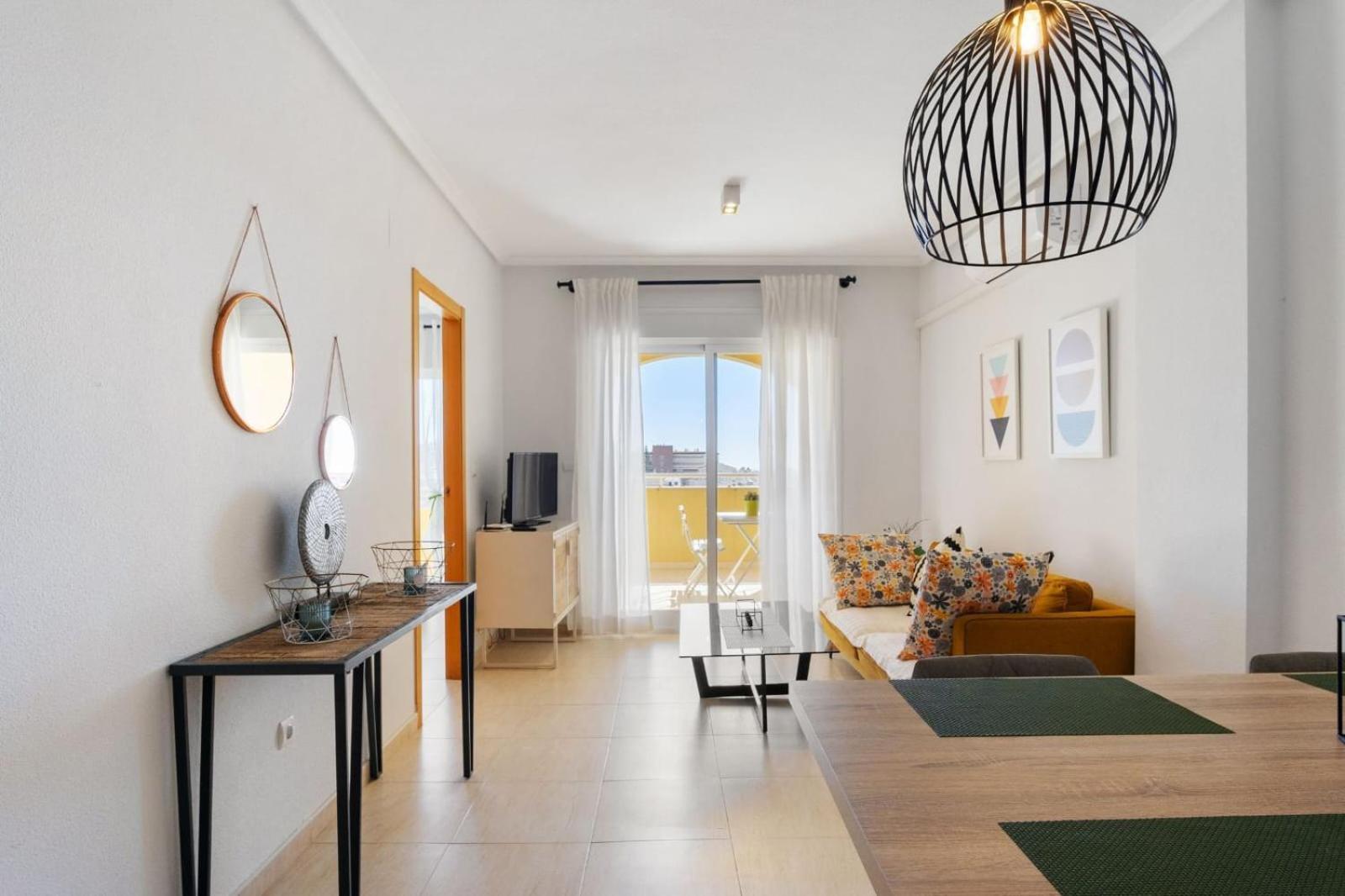 Nice Modern 2 Bed Apartment In Torrievieja Торевиеха Екстериор снимка