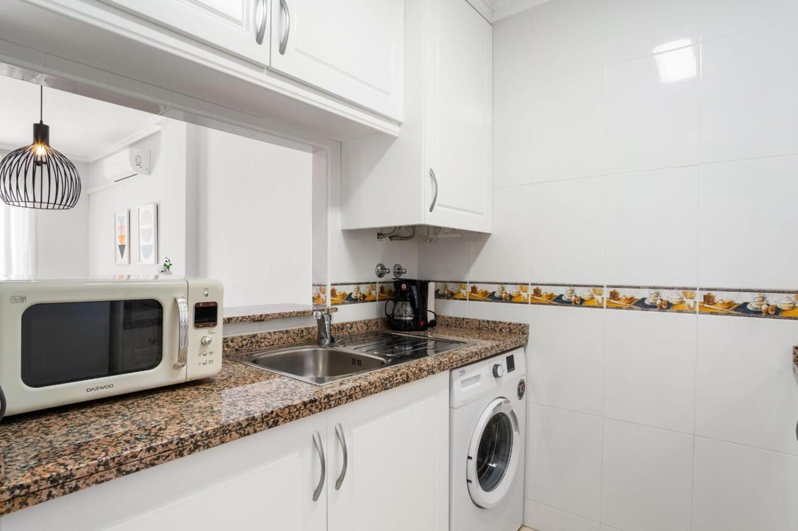 Nice Modern 2 Bed Apartment In Torrievieja Торевиеха Екстериор снимка