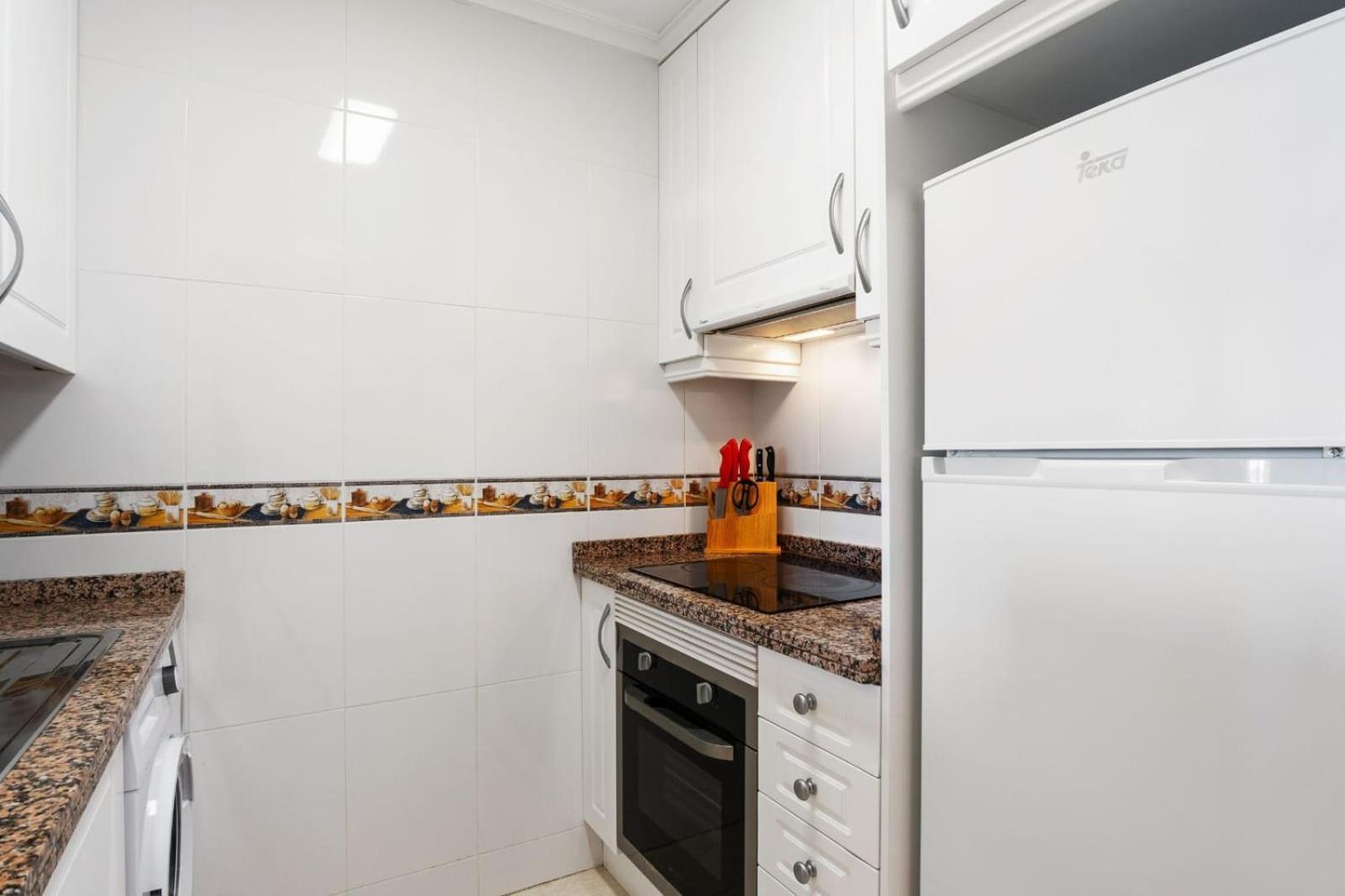 Nice Modern 2 Bed Apartment In Torrievieja Торевиеха Екстериор снимка