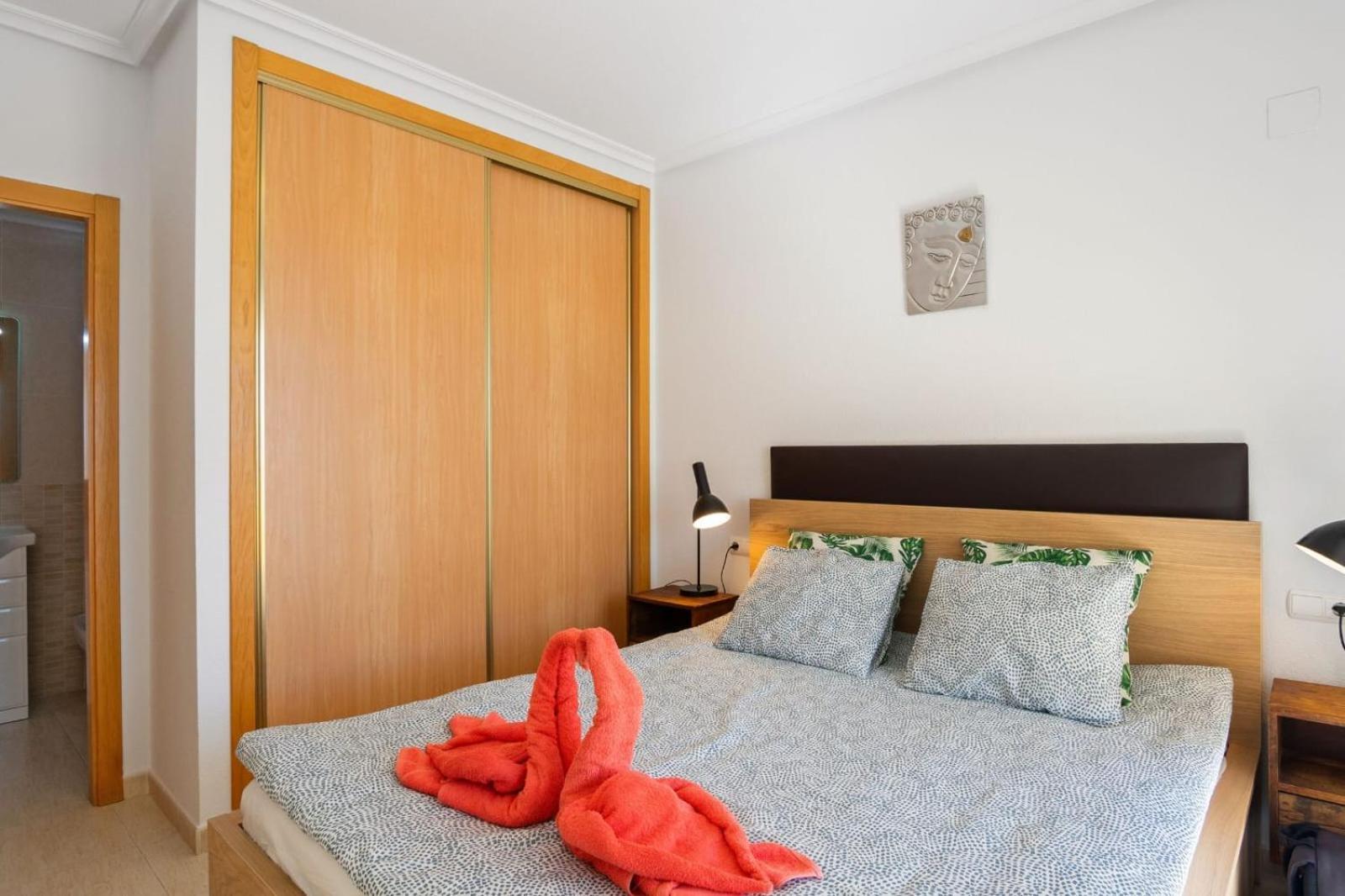 Nice Modern 2 Bed Apartment In Torrievieja Торевиеха Екстериор снимка